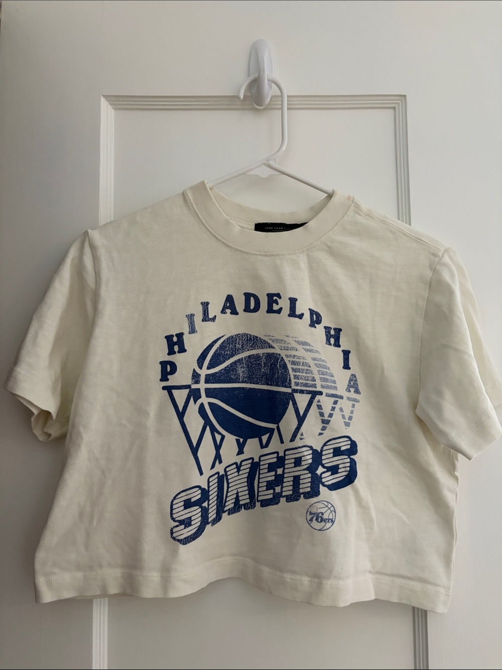 Junk Food Clothing Sixers Cropped Tee - Cream & Blue